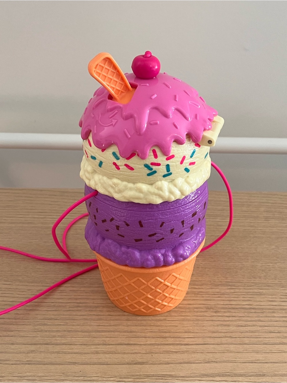 Polly Pocket Spin n Surprise Ice Cream Cone Playset Purse with 12 Pieces